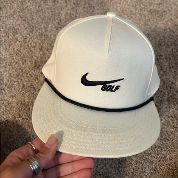 Nike Golf Hat - Picture 1 of 5